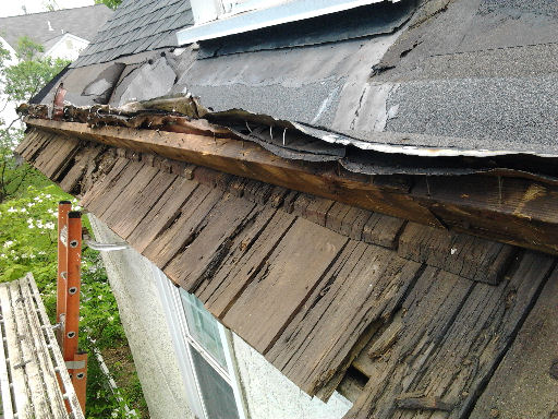 layers under yankee gutter